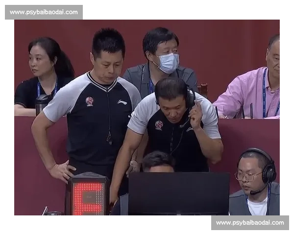 “第一草根王” 涉赌敲警钟：20 年前姚明黑哨与火箭的悲情