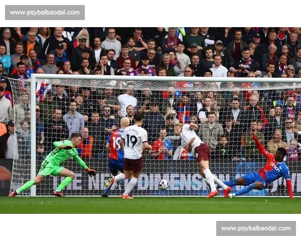 97’绝杀双响！姆贝莫救主，曼联三连胜冲前四